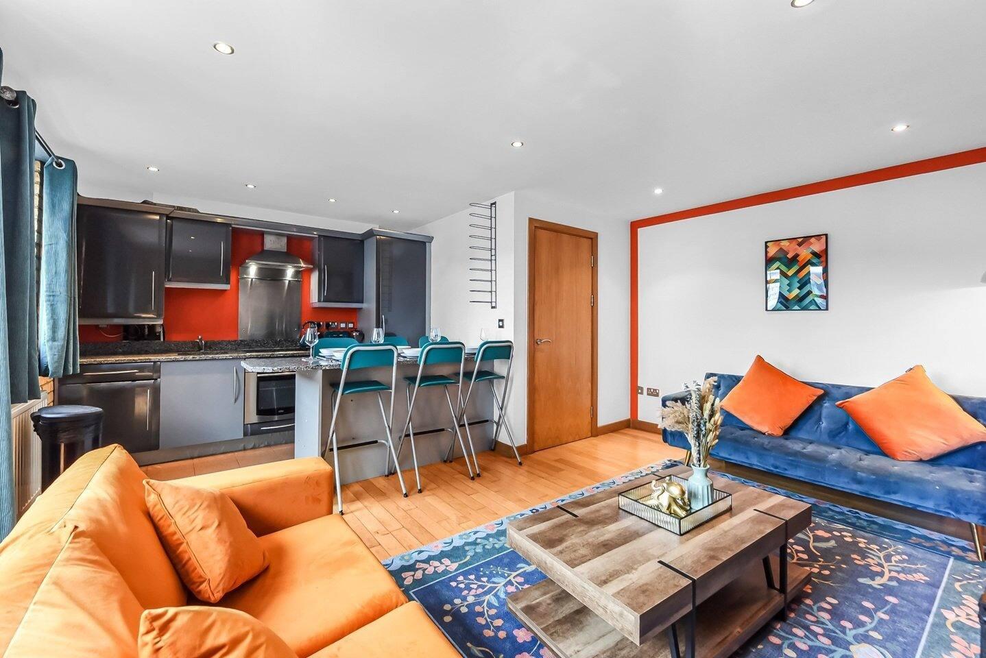 Modern & Spacious, short walk to London Bridge